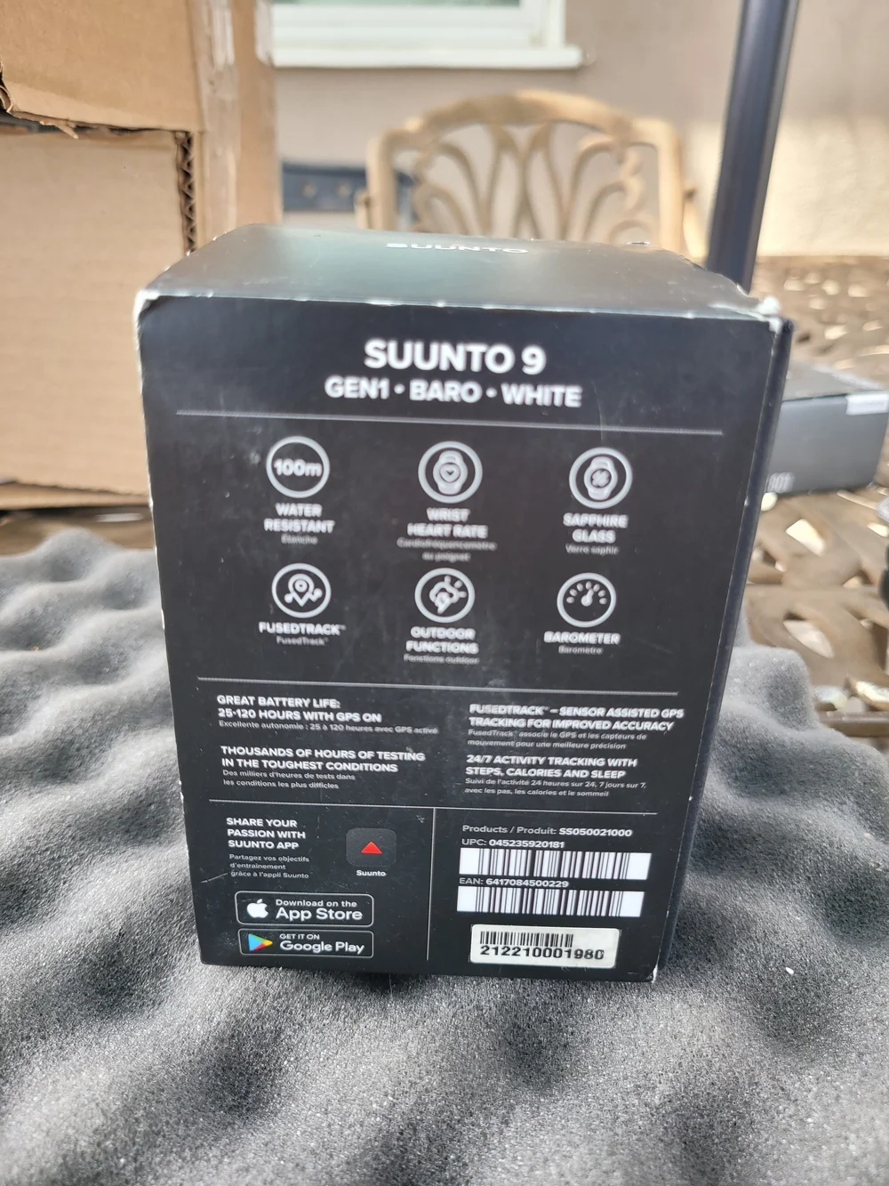 Suunto 9 White with Black Dial and Teal Accents